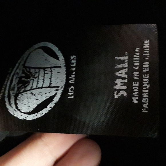 Gothic Heart Skeleton Rose Crop Top size small - Picture 4 of 4